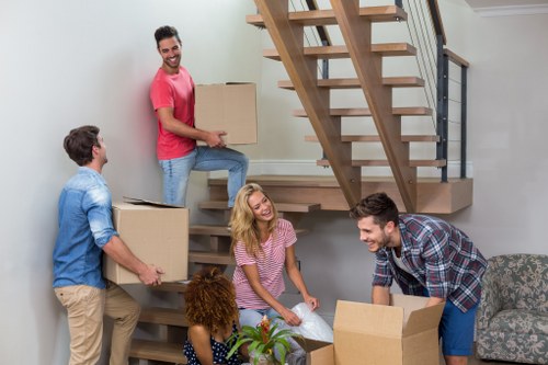 Reliable Man With A Van Canary Wharf service for residential and business transport