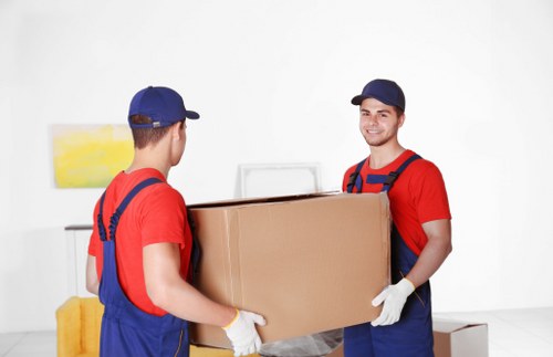 Residential removals support for a Canary Wharf flat move