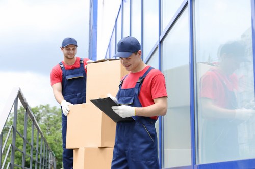 Modern apartment moving service in Canary Wharf