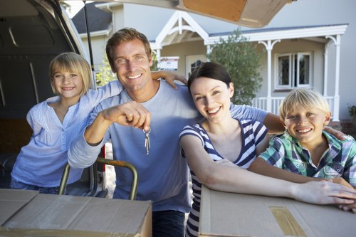 Residential furniture removal and delivery service in Canary Wharf